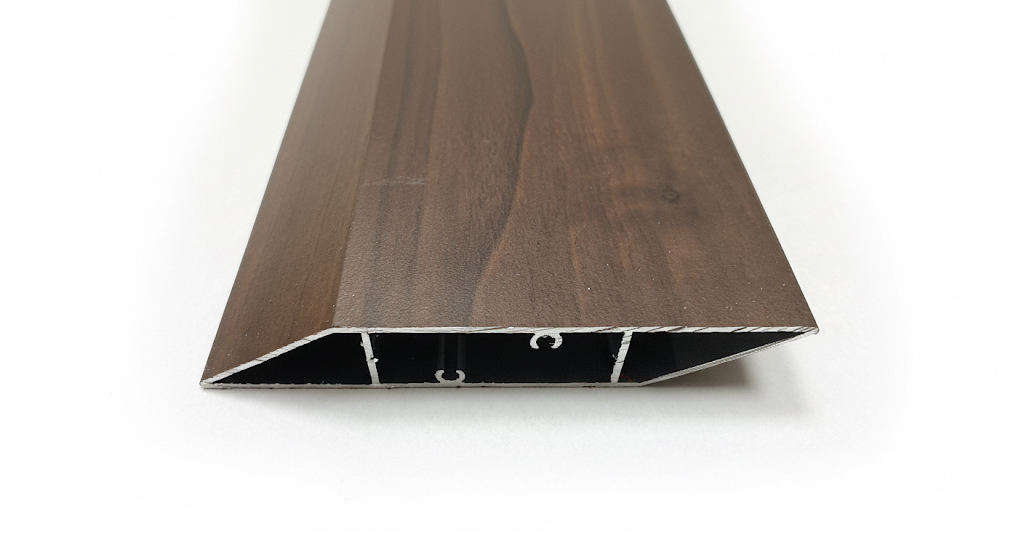 Hliníková plotová lamela  113 tmavý dub